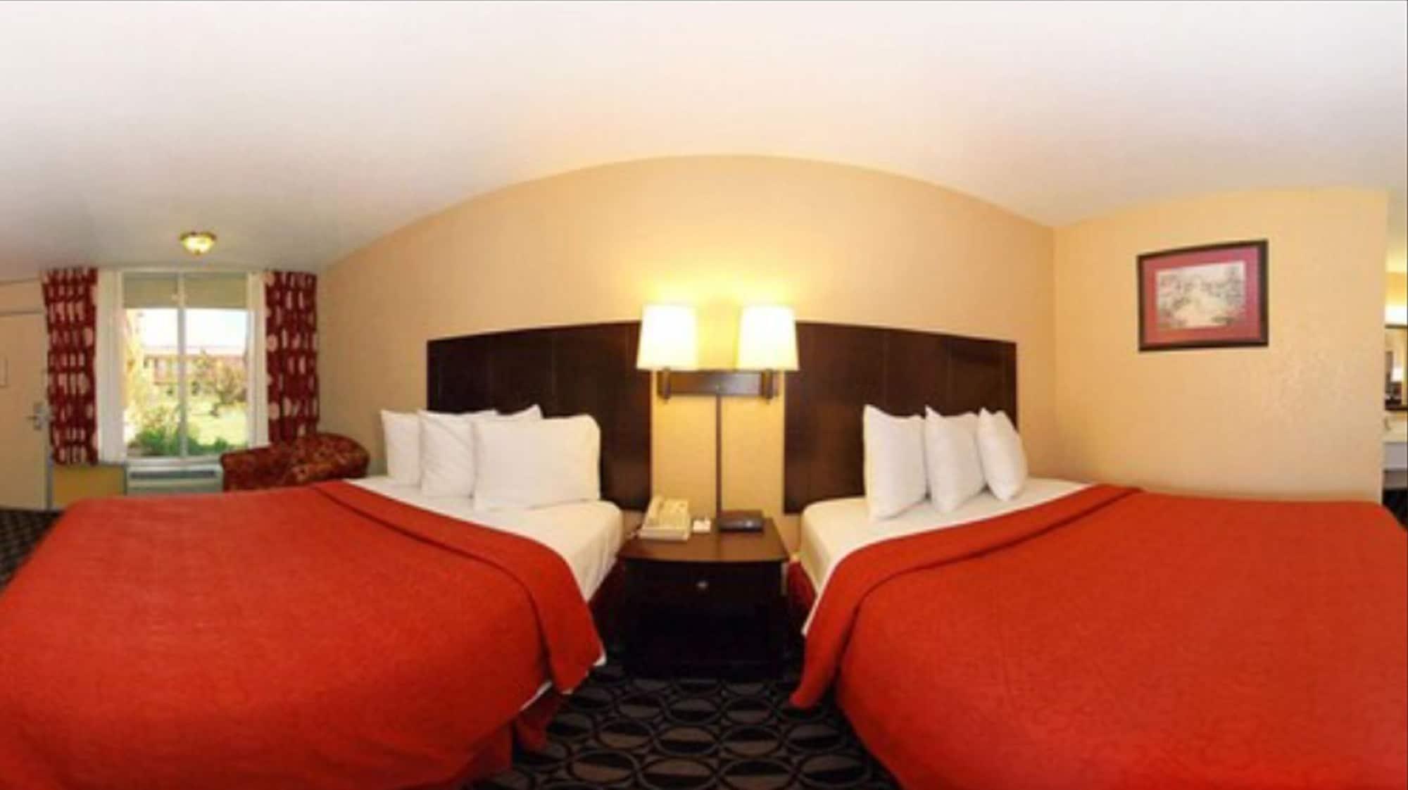 Quality Inn Ada Near University Luaran gambar