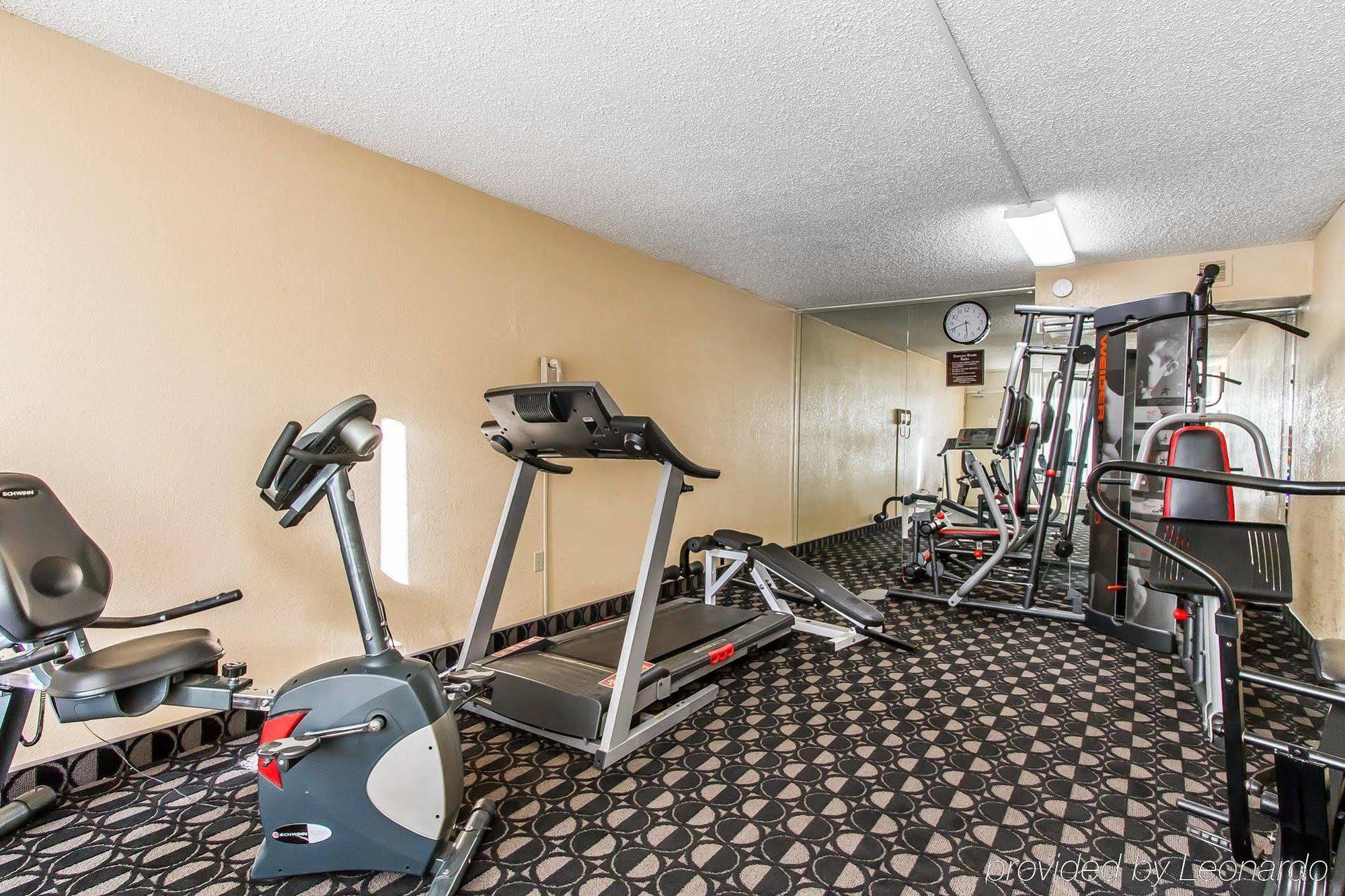 Quality Inn Ada Near University Luaran gambar